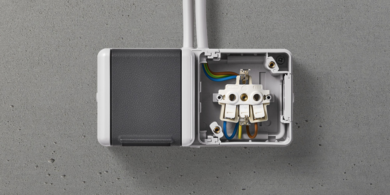 Doppelsteckdose mit Trennsteg bei Sögüt Elektroinstallationen in Waiblingen