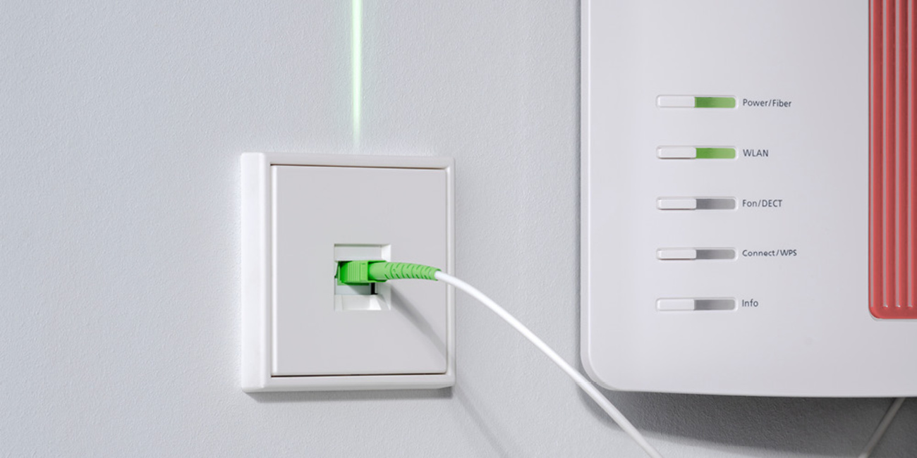 Die neuen Glasfaser-Anschlussdosen bei Sögüt Elektroinstallationen in Waiblingen